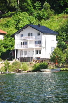 Villa Pliva Lake 3